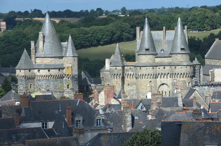 Château, place du château (Vitré)