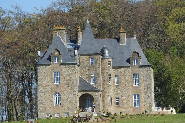 Château de Montbrault (Fleurigné)
