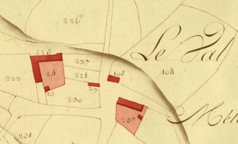 Ancien manoir du Val-Rouxel, dénommé château du Val-Bouan puis domaine du Val, voie communale n° 5 (Planguenoual fusionnée en Lamballe-Armor en 2019)