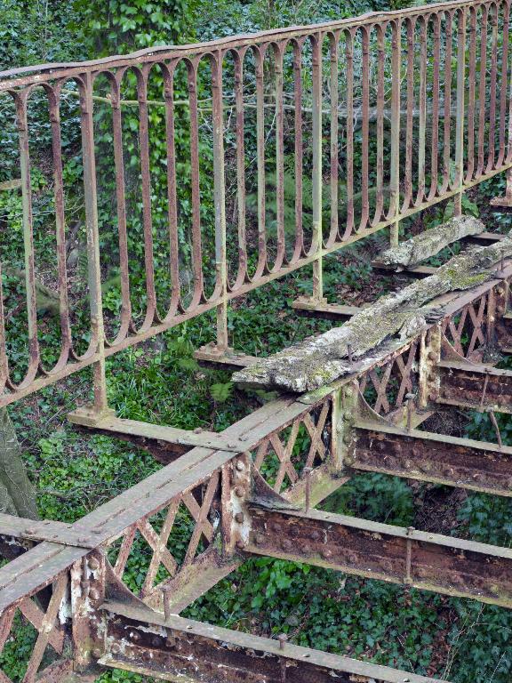 Passerelle dit Pont Eiffel, Kermezen (Pommerit-Jaudy fusionnée en La Roche-Jaudy en 2019)