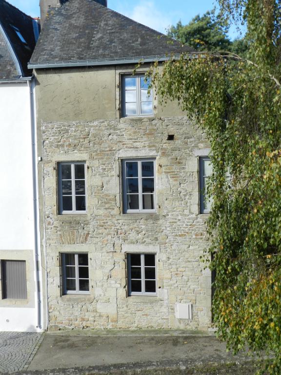 Hôtel, 2 rue Moricette (Hennebont)
