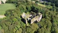 Les châteaux forts et demeures fortifiées du Moyen Âge dans le territoire du département des Côtes-d'Armor (étude en cours)