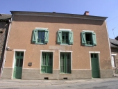 Maison ancien bureau des Postes et Télégraphes, 7 rue des Forges (Hédé fusionnée avec Bazouges-sous-Hédé pour former la commune de Hédé-Bazouges en 2009)