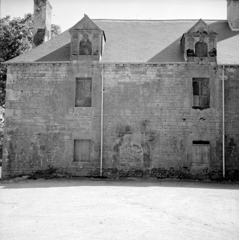 Manoir dit ancien logis, Kerdisson (Le Sourn)