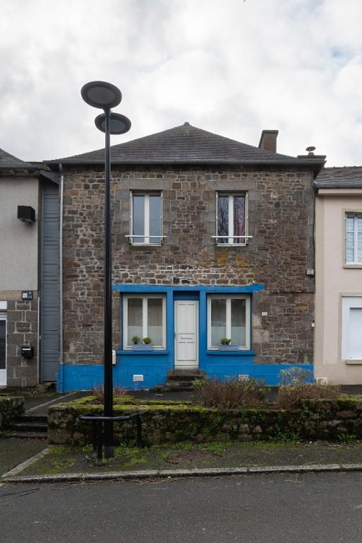 Maison, 10 place André Ferré (Tinténiac)