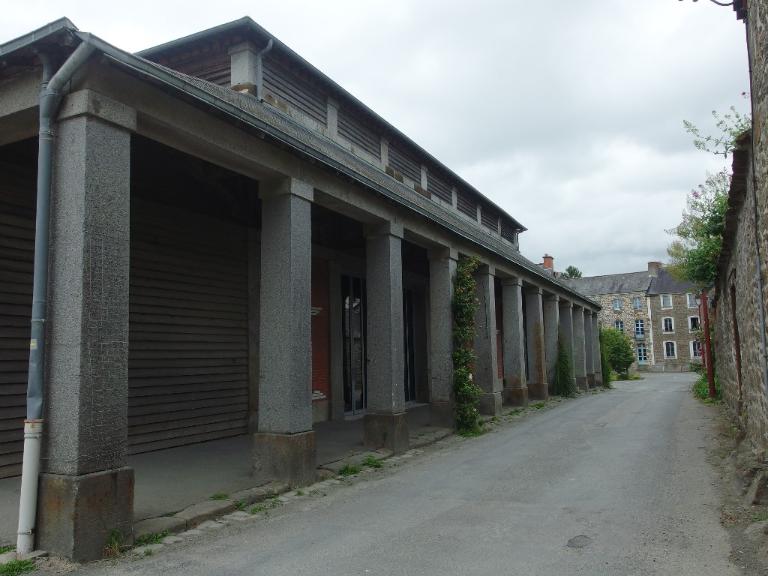 Halle, rue Saint-Louis (Hédé)
