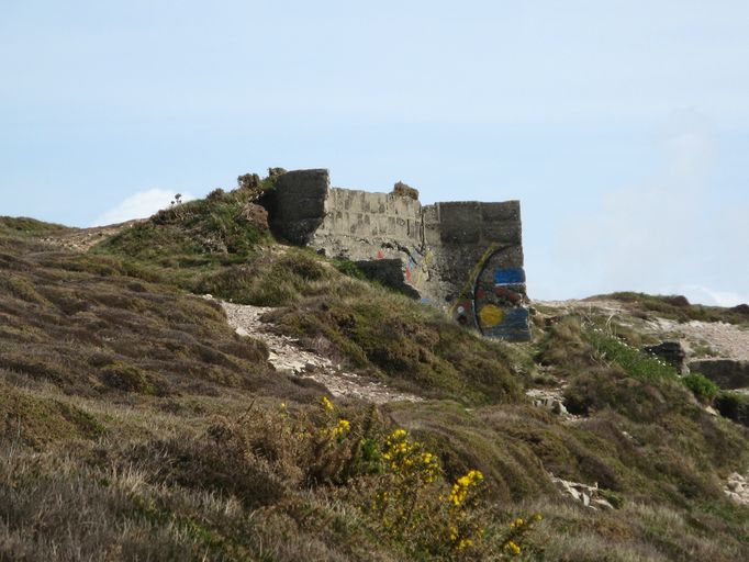 Batterie d'artillerie du Cap de la Chèvre (Cr 11 et Cr 350) puis mémorial de l’Aéronautique Navale, Cap de la Chèvre (Crozon)