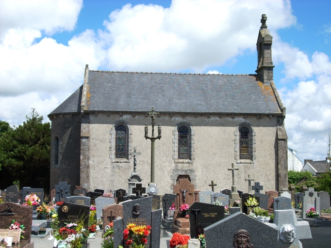 Chapelle Notre-Dame-d'Espérance, rue de la Chapelle ; dans le cimetière (Ploumoguer)