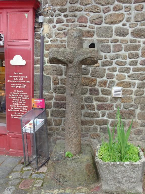 Croix Saint-Jean, rue des Forges (Hédé)