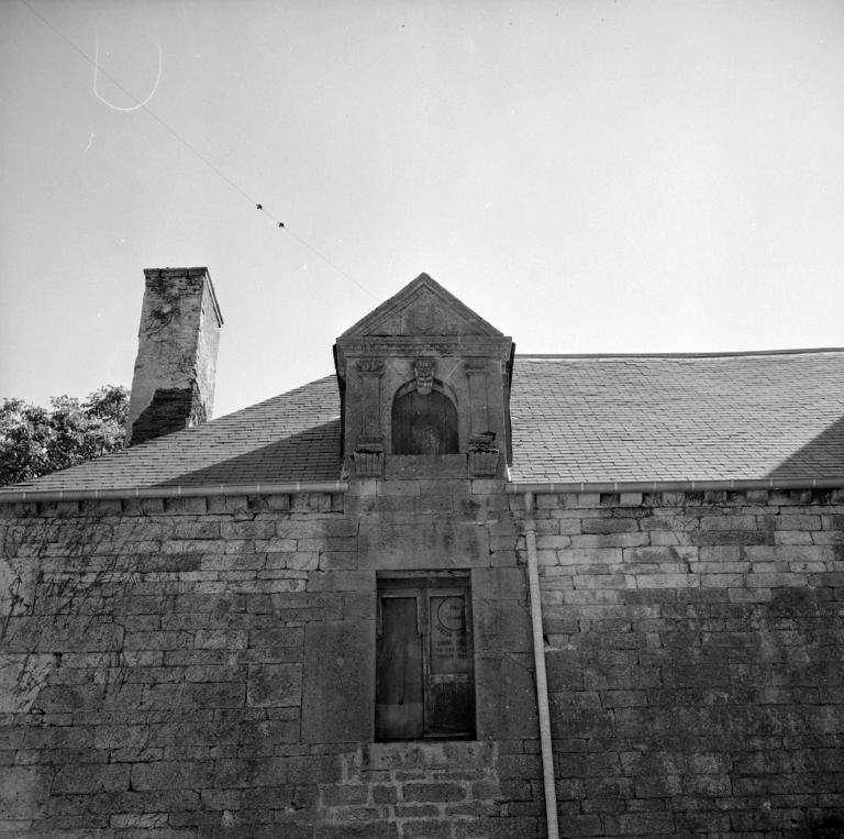 Manoir dit ancien logis, Kerdisson (Le Sourn)
