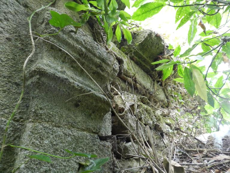 Porte dite du vicaire, 19 rue Joliot-Curie (Hennebont)