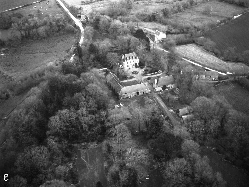 Château, Camzon (Locqueltas)