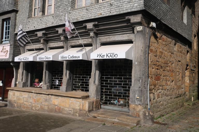 Maison, 48 Place du Centre (Guingamp)