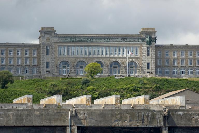 École navale puis centre d'instruction naval, avenue de L’École navale (Brest)