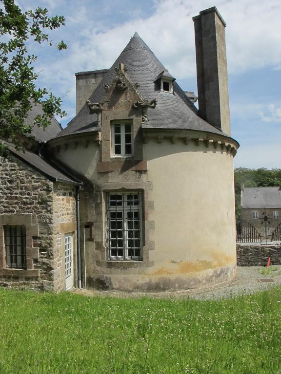 Château de la Conninais (Taden)