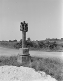 Calvaire, entre Kerchausse et Kermoda (Moustéru)