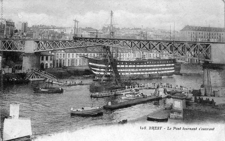 Arsenal de Brest dit Base navale de Brest