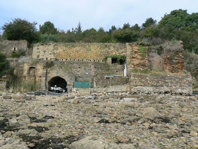 Four à chaux de Postermen (Roscanvel)