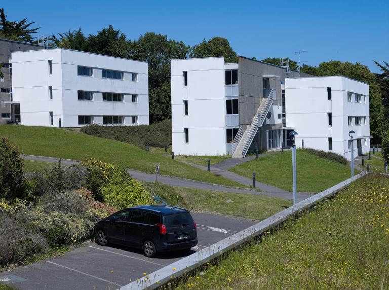 Lycée professionnel La Closerie, rue Pierre Loti (Saint-Quay-Portrieux)