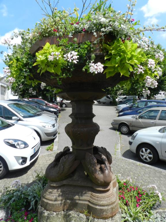Fontaine Trottier, place de Mumbles (Hennebont)