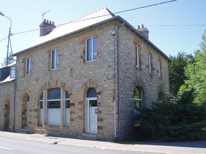 Epicerie Félix Potin dite aussi épicerie Maxime Le Roy, actuellement maison, 96 boulevard de la France libre, Morgat (Crozon)