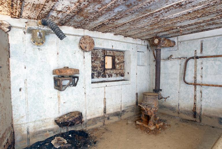 Bunker - abri de type 502 pour deux groupes de combat (B 53) dit le bunker de Keranroux, Collège La Fontaine Margot - Keranroux (Brest)