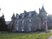 Manoir puis presbytère, l'Ermitage (Sixt-sur-Aff)