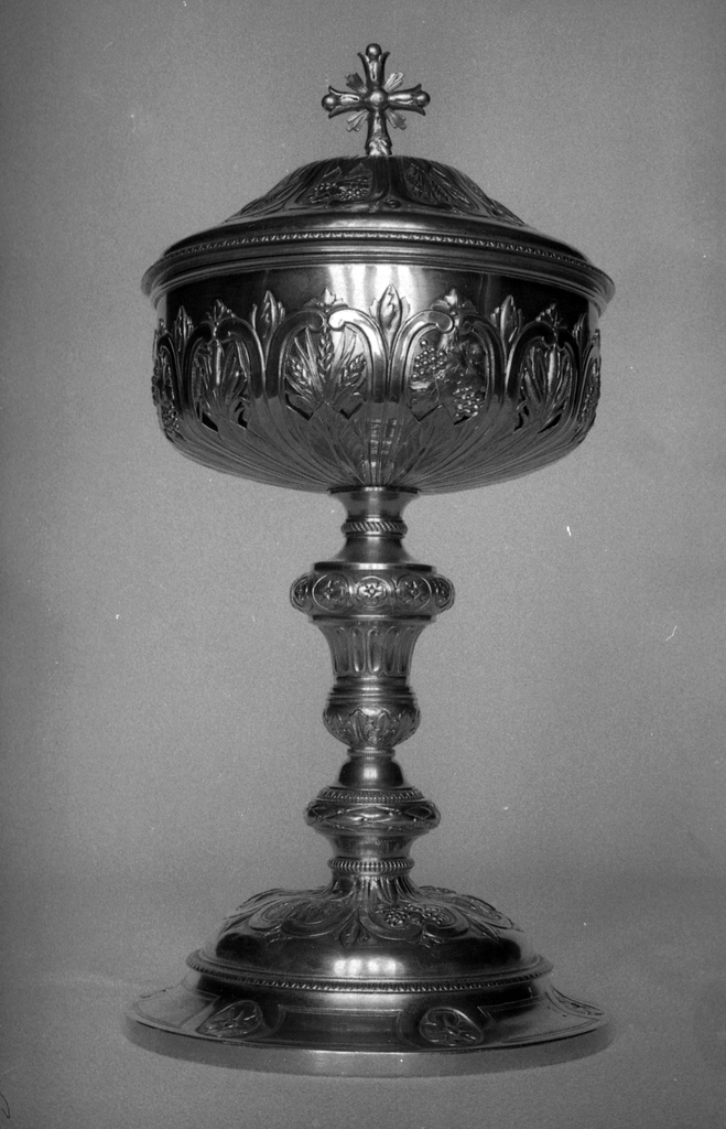 Ciboire (2), église paroissiale Saint-Léonard (Fougères)