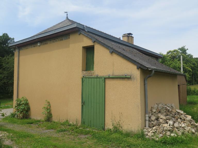 Canal d'Ille-et-Rance, Maison éclusière n°25, La Parfraire (Bazouges-sous-Hédé fusionnée avec Hédé pour former la commune de Hédé-Bazouges en 2009)