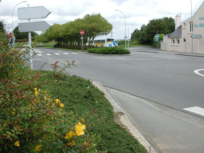 Bunker non identifié (casemate ?), à l'angle des rues Emilie Rousse et du Valy Hir (Brest)