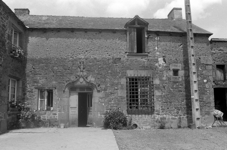 Manoir, Bazouges-sous-Hédé, la Grande Guéhardière (Hédé)