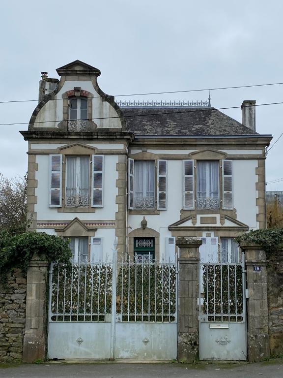 Villa des Fleurs, 19 avenue de la République (Hennebont)