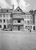 Les maisons place Yves Le Trocquer (Pontrieux)