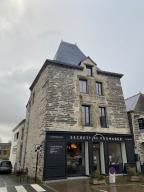 Maison, 3 place de la Mairie (Guer)