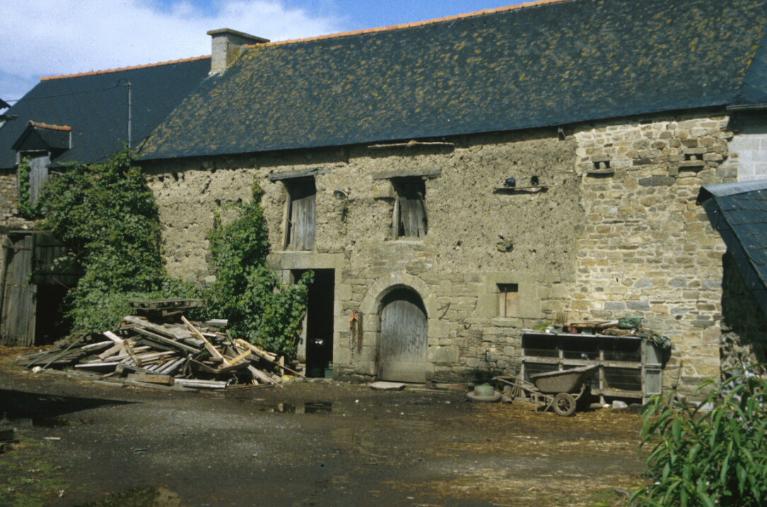 Grange cistercienne de Saint-Cadreuc
