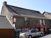 Maison, 26 rue des Forges (Hédé fusionnée avec Bazouges-sous-Hédé pour former la commune de Hédé-Bazouges en 2009)
