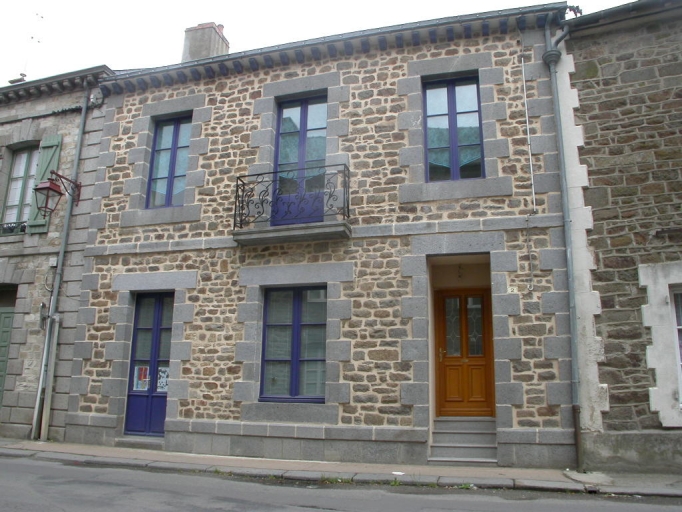 Maison, 2 rue Jean Boucher (Hédé fusionnée avec Bazouges-sous-Hédé pour former la commune de Hédé-Bazouges en 2009)