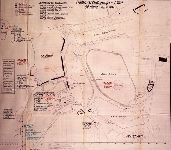 Bunker-abri avec cuve pour canon antiaérien de 2 cm, terre-plein du Naye (Saint-Malo)
