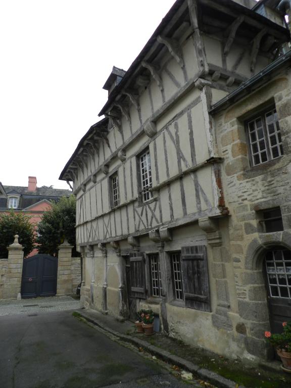 Maison du Sénéchal, 1 rue de la paix (Hennebont)