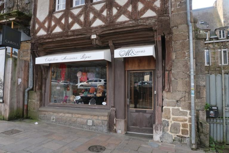 Maison, 39 place du Centre (Guingamp)