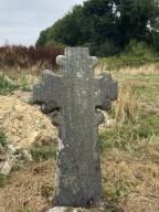 Croix monumentale de la Ville-au-Comte (Monteneuf)