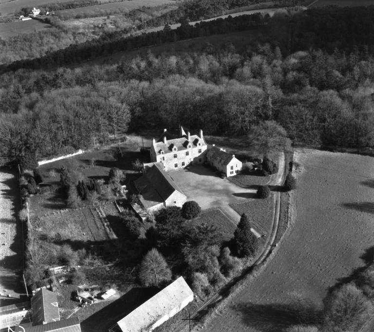 Château, Pinieux (Limerzel)