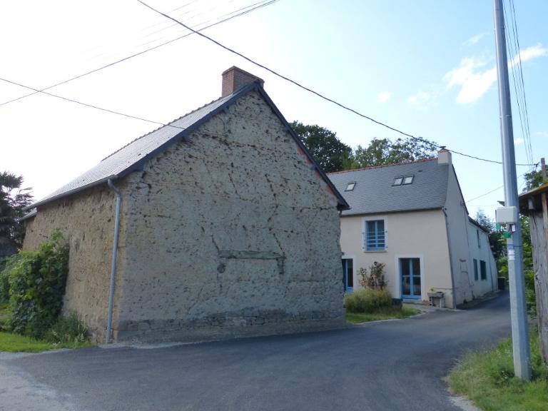 Ferme, Bazouges-sous-Hédé, la Lande ès Glets (Bazouges-sous-Hédé fusionnée avec Hédé pour former la commune de Hédé-Bazouges en 2009)