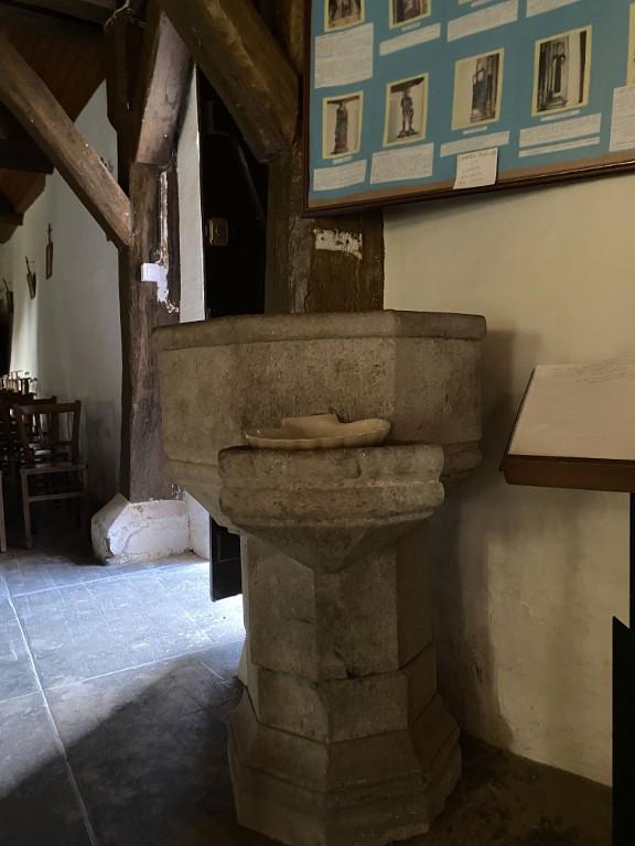 Fonts baptismaux, chapelle Saint-Mélec (Lanouée fusionnée en Forges de Lanouée en 2019)