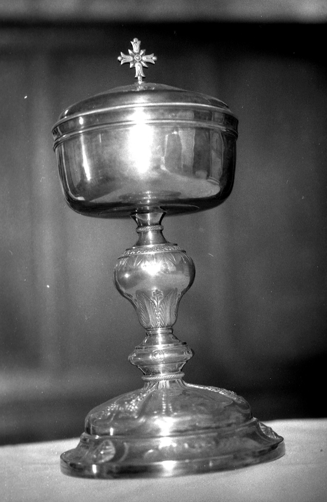 Ciboire, chapelle Saint-Pierre-d'Iné (Fougères)