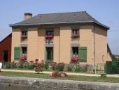 Canal d'Ille-et-Rance, Maison éclusière n°31, Dialais (Bazouges-sous-Hédé fusionnée avec Hédé pour former la commune de Hédé-Bazouges en 2009)