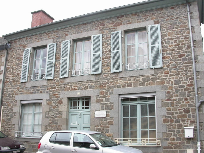 Maison, 18 rue Jean Boucher (Hédé fusionnée avec Bazouges-sous-Hédé pour former la commune de Hédé-Bazouges en 2009)