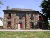 Canal d'Ille-et-Rance, Maison éclusière n°28, La Madeleine (Bazouges-sous-Hédé fusionnée avec Hédé pour former la commune de Hédé-Bazouges en 2009)