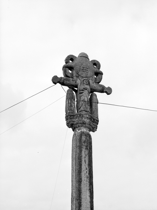 Croix de chemin du Grand Menec (Noyal-Pontivy)