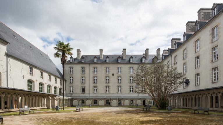 Bâtiments de l'ancien séminaire et de l'ancien couvent des bénédictines, Lycée Chaptal, chemin des Justices (Quimper).